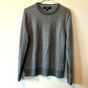 Banana Republic like new mens sweater Size Large